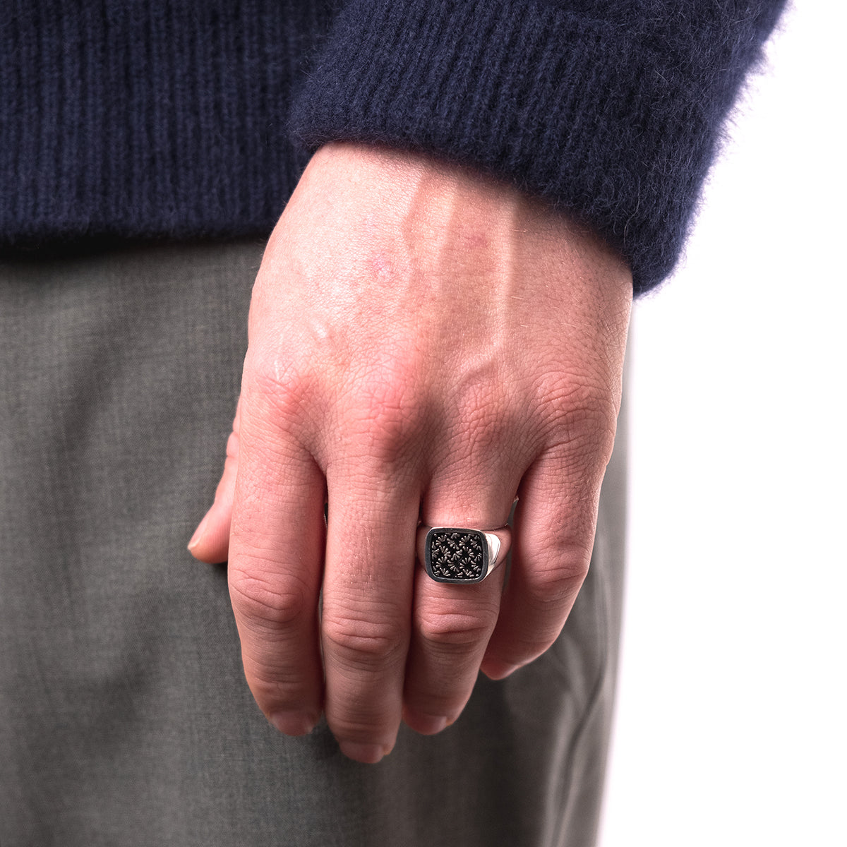 Maple Tommy Signet Ring